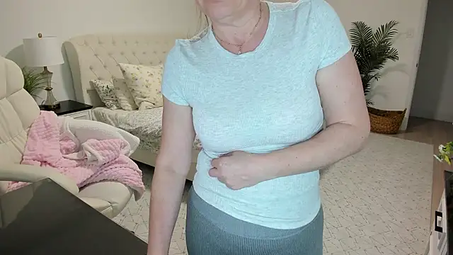 Snapshot of Vika73 chatting on 11, 3, 2026 Vika73 online show from 11, 3, 2026