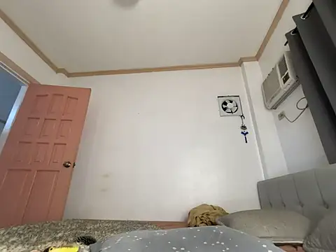 Snapshot of sundaeforger chatting on 18, 2, 2026 sundaeforger online show from 18, 2, 2026