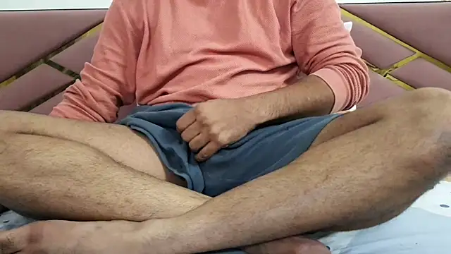 Snapshot of psexplr chatting on 19, 12, 2025 psexplr online show from 19, 12, 2025