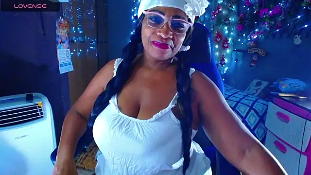 Snapshot of cairohot chatting on 22, 12, 2024 cairohot online show from 22, 12, 2024