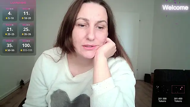 Snapshot of Yevgeshka-Milashka chatting on 12, 1, 2025 Yevgeshka-Milashka online show from 12, 1, 2025