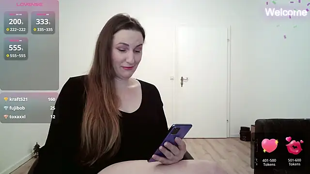 Snapshot of Yevgeshka-Milashka chatting on 12, 1, 2025 Yevgeshka-Milashka online show from 12, 1, 2025