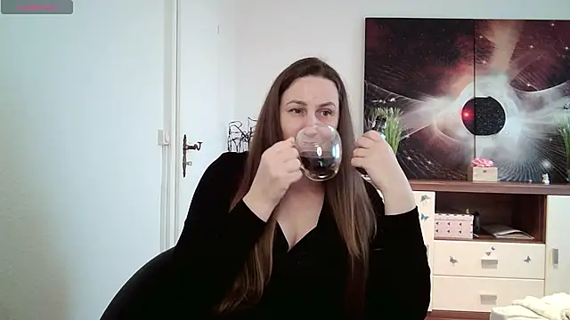 Snapshot of Yevgeshka-Milashka chatting on 19, 2, 2025 Yevgeshka-Milashka online show from 19, 2, 2025
