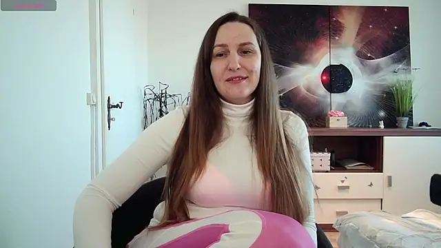 Snapshot of Yevgeshka-Milashka chatting on 19, 2, 2025 Yevgeshka-Milashka online show from 19, 2, 2025