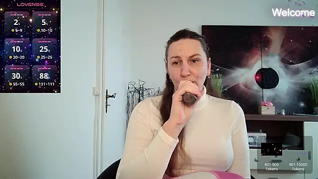 Snapshot of Yevgeshka-Milashka chatting on 1, 3, 2025 Yevgeshka-Milashka online show from 1, 3, 2025