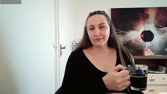 Snapshot of Yevgeshka-Milashka chatting on 4, 3, 2025 Yevgeshka-Milashka online show from 4, 3, 2025