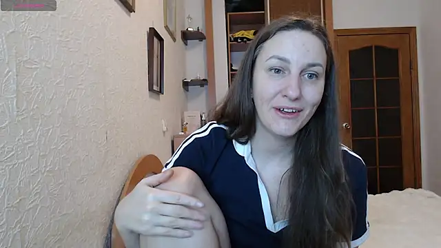 Yevgeshka-Milashka online show from 4, 3, 2026