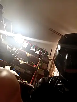 Snapshot of RubberFetischem chatting on 20, 12, 2025 RubberFetischem online show from 20, 12, 2025