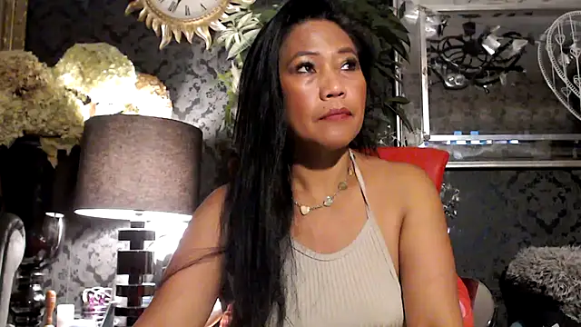 Snapshot of Hornygirltheone chatting on 6, 11, 2025 Hornygirltheone online show from 6, 11, 2025