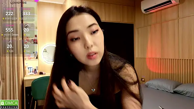 Snapshot of miko_kimura chatting on 21, 10, 2025 miko kimura online show from 21, 10, 2025