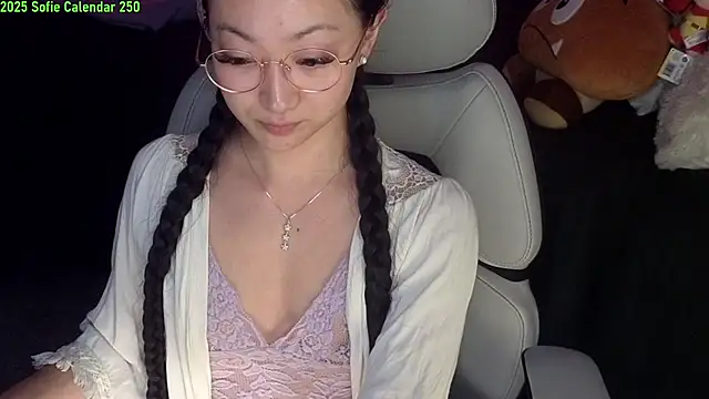 MySweetSofie online show from 7, 1, 2025
