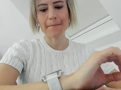 Ssoniaaa online show from 7, 3, 2025