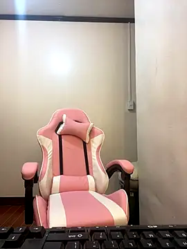 Snapshot of YourTSLovely chatting on 25, 11, 2025 YourTSLovely online show from 25, 11, 2025