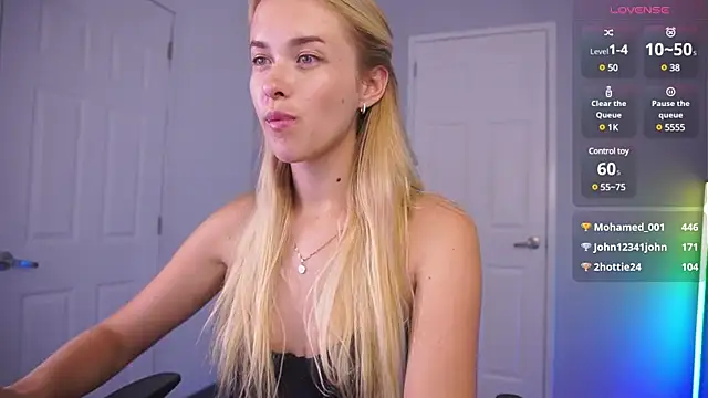 DanikaDillan online show from 20, 12, 2024