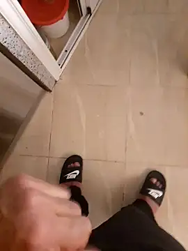 Demillvan online show from 9, 9, 2025