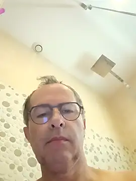 sexe18000 online show from 5, 10, 2025