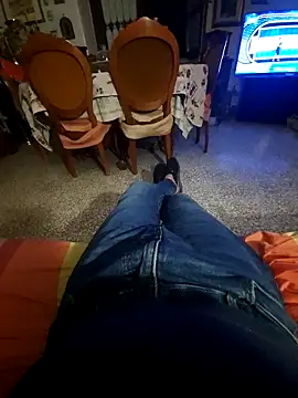 Snapshot of gianlux128bis chatting on 21, 9, 2025 gianlux128bis online show from 21, 9, 2025