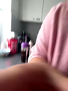 Snapshot of BootyLola chatting on 5, 10, 2025 BootyLola online show from 5, 10, 2025