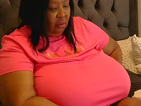 Snapshot of nancy111 chatting on 22, 10, 2025 nancy111 online show from 22, 10, 2025