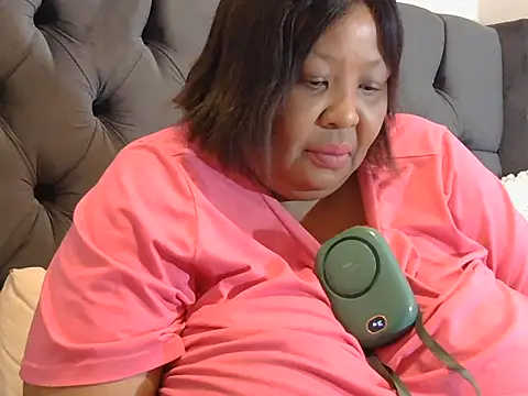 Snapshot of nancy111 chatting on 13, 11, 2025 nancy111 online show from 13, 11, 2025