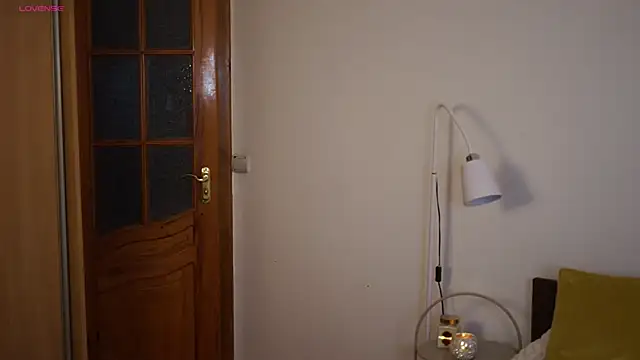 Snapshot of LitleSun chatting on 23, 2, 2026 LitleSun online show from 23, 2, 2026