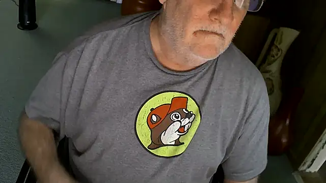 Snapshot of wadsquad chatting on 1, 1, 2025 wadsquad online show from 1, 1, 2025