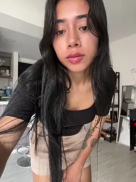 Snapshot of aimi_art1 chatting on 5, 2, 2025 aimi art1 online show from 5, 2, 2025
