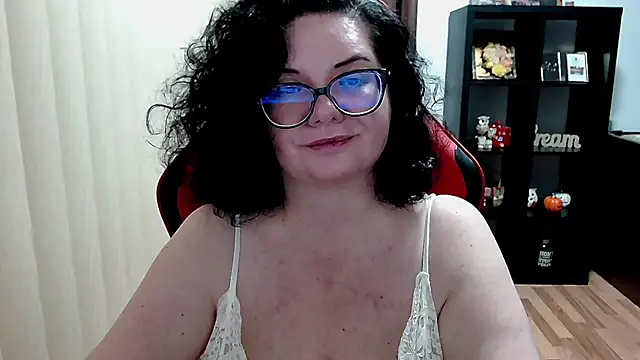 Snapshot of MissTroublle chatting on 20, 2, 2026 MissTroublle online show from 20, 2, 2026