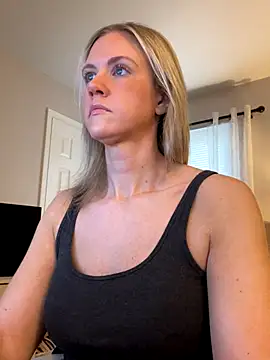 Snapshot of Kay_Cakes chatting on 21, 11, 2025 Kay Cakes online show from 21, 11, 2025