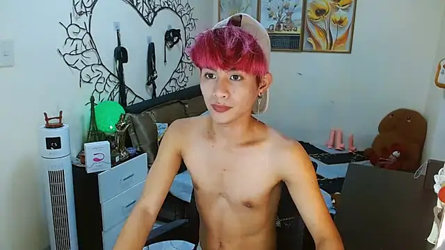 WildestTwink online show from 29, 9, 2025
