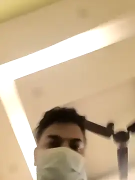 Snapshot of royronak632 chatting on 17, 11, 2025 royronak632 online show from 17, 11, 2025