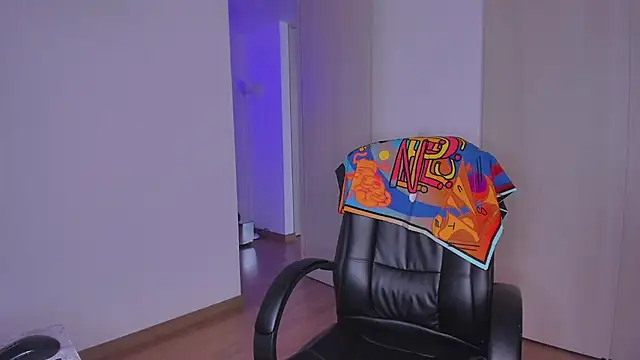 Snapshot of Lisegg_ chatting on 11, 10, 2025 Lisegg online show from 11, 10, 2025