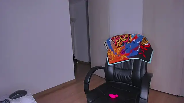 Snapshot of Lisegg_ chatting on 21, 10, 2025 Lisegg online show from 21, 10, 2025