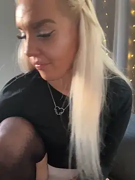 MIA-XXX online show from 5, 11, 2025