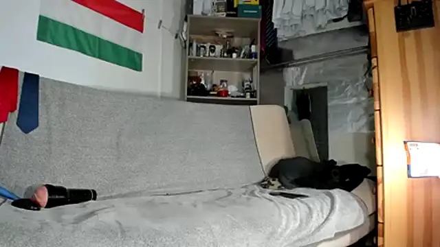 viraglaci18xh online show from 13, 1, 2026