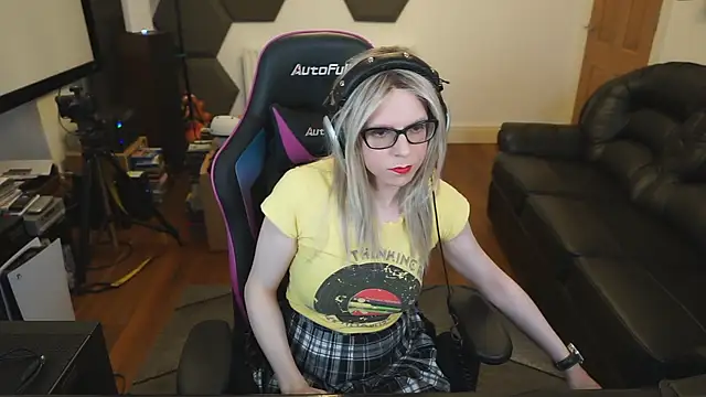 KelseyCobalt online show from 12, 2, 2025