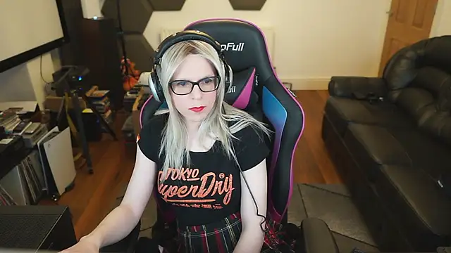 KelseyCobalt online show from 19, 2, 2025