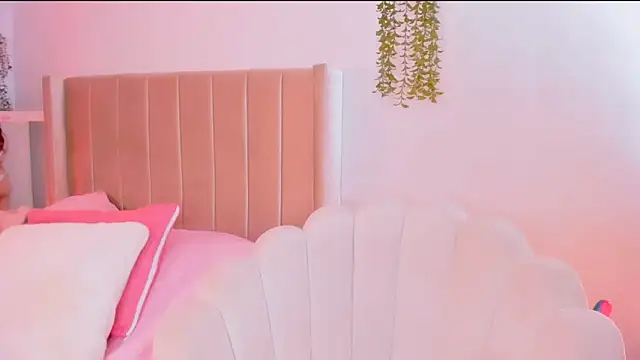 Snapshot of dulce_doll1 chatting on 17, 3, 2026 dulce doll1 online show from 17, 3, 2026