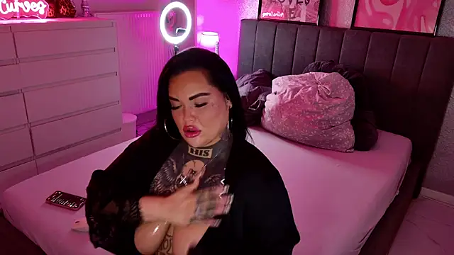  MelinaCurves  online show from 14, 3, 2025