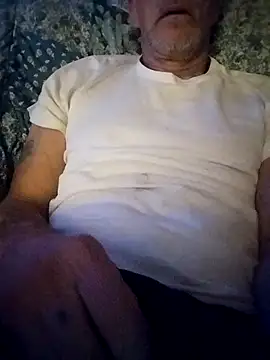 Snapshot of Biknight chatting on 7, 11, 2025 Biknight online show from 7, 11, 2025