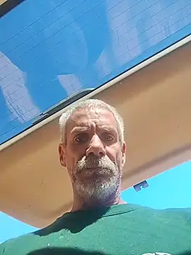 Snapshot of Biknight chatting on 16, 11, 2025 Biknight online show from 16, 11, 2025