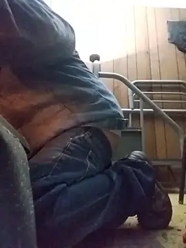 Snapshot of Biknight chatting on 16, 12, 2025 Biknight online show from 16, 12, 2025