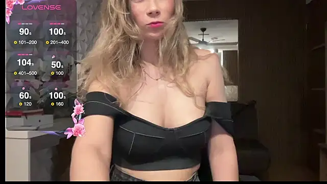 Snapshot of Leilacharlotte chatting on 7, 12, 2024 Leilacharlotte online show from 7, 12, 2024