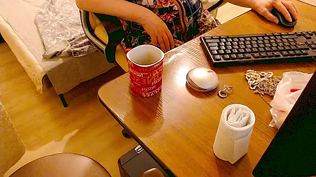 Snapshot of MomJaneSex chatting on 25, 2, 2025 MomJaneSex online show from 25, 2, 2025