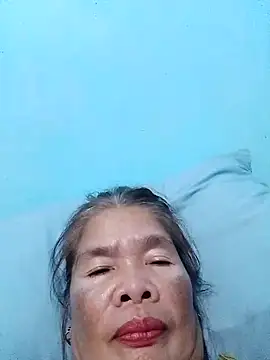 Snapshot of sexylizzy4u chatting on 16, 10, 2025 sexylizzy4u online show from 16, 10, 2025