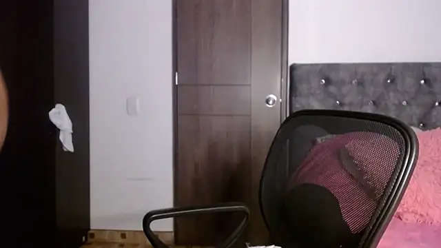 ZAHI WILLX online show from 5, 1, 2026