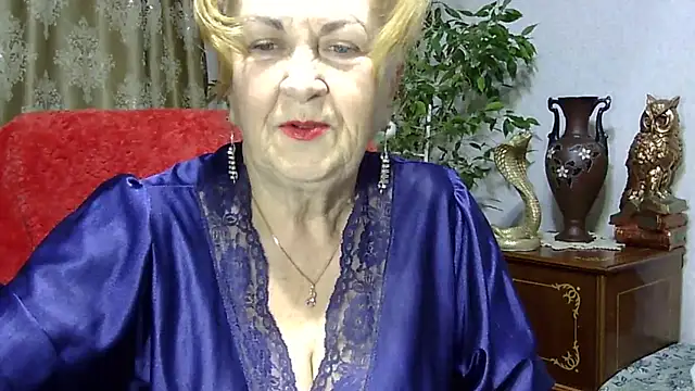Emma52610 online show from 1, 2, 2025