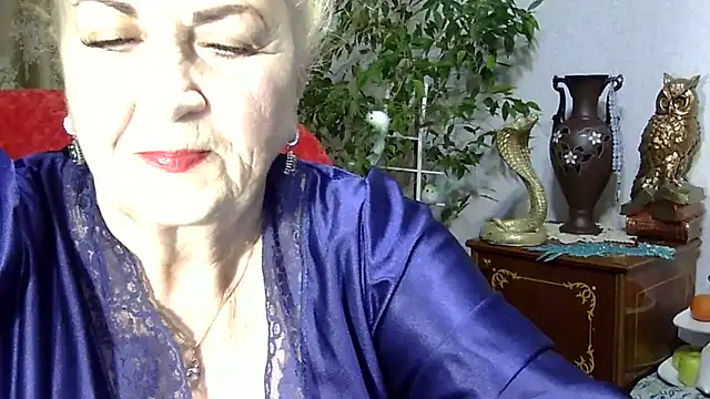 Emma52610 online show from 18, 2, 2025