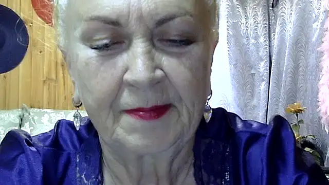 Snapshot of Emma52610 chatting on 11, 10, 2025 Emma52610 online show from 11, 10, 2025