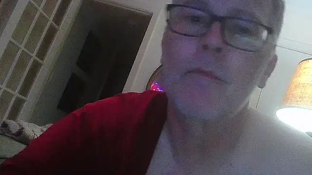 Snapshot of tightmaturebottom chatting on 24, 11, 2025 tightmaturebottom online show from 24, 11, 2025